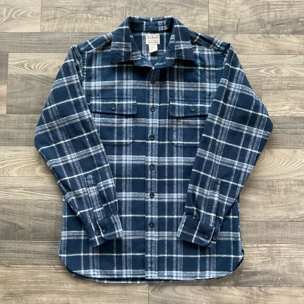 LL Bean Chamois Cloth Shirt Men’s MEDIUM Blue Grey Plaid Slightly Fitted 512313